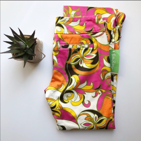 Lilly Pulitzer Pants - NEW Lilly Pulitzer Kristen Capris • Multi Print